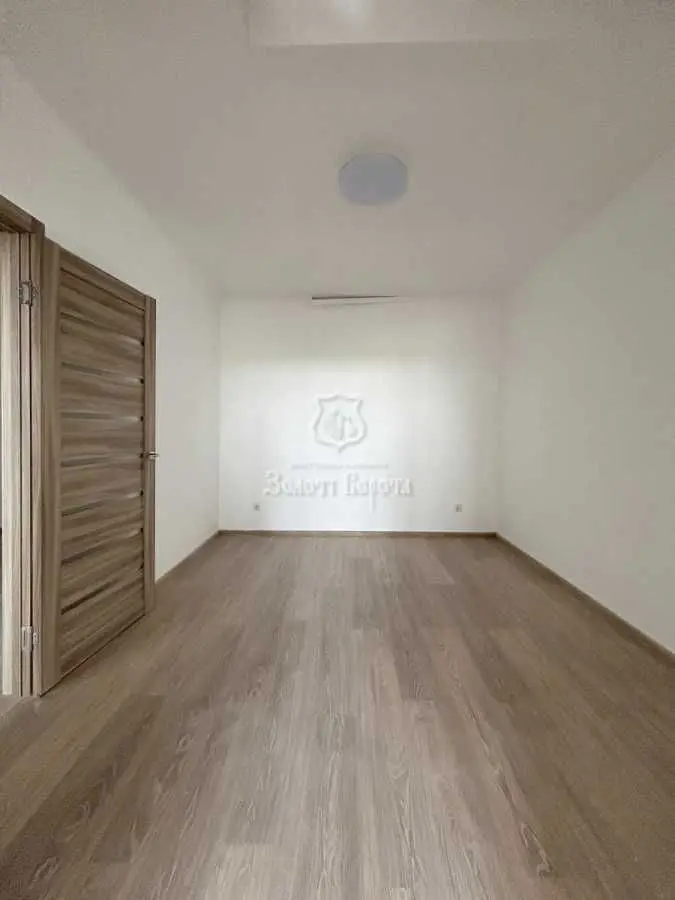 Фото Продаю 5-комнатную квартиру, 109.6 кв. м, Мила, цена: 87000 USD, код 6350