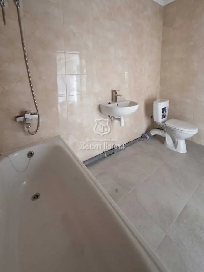 Фото Продаю 5-комнатную квартиру, 109.6 кв. м, Мила, цена: 87000 USD, код 6350