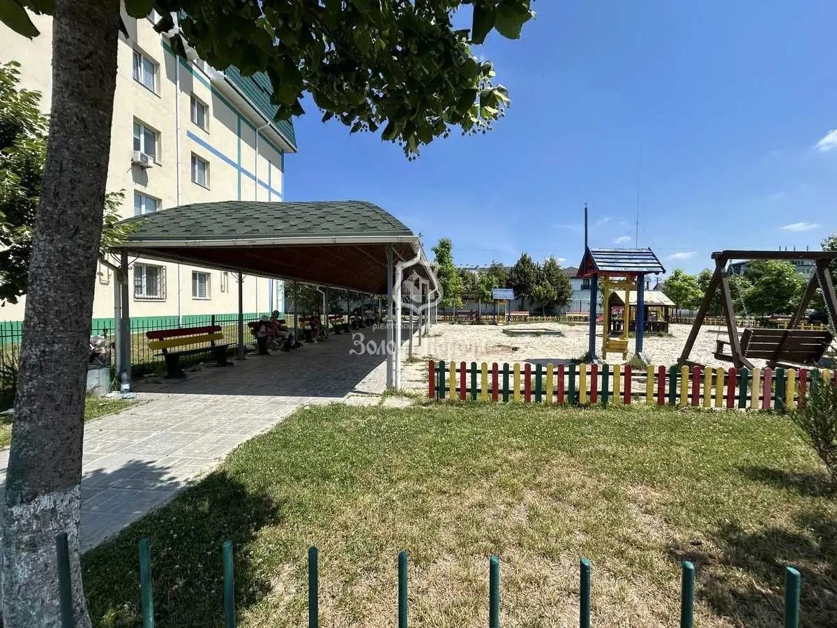 Фото Продаю 5-комнатную квартиру, 109.6 кв. м, Мила, цена: 87000 USD, код 6350