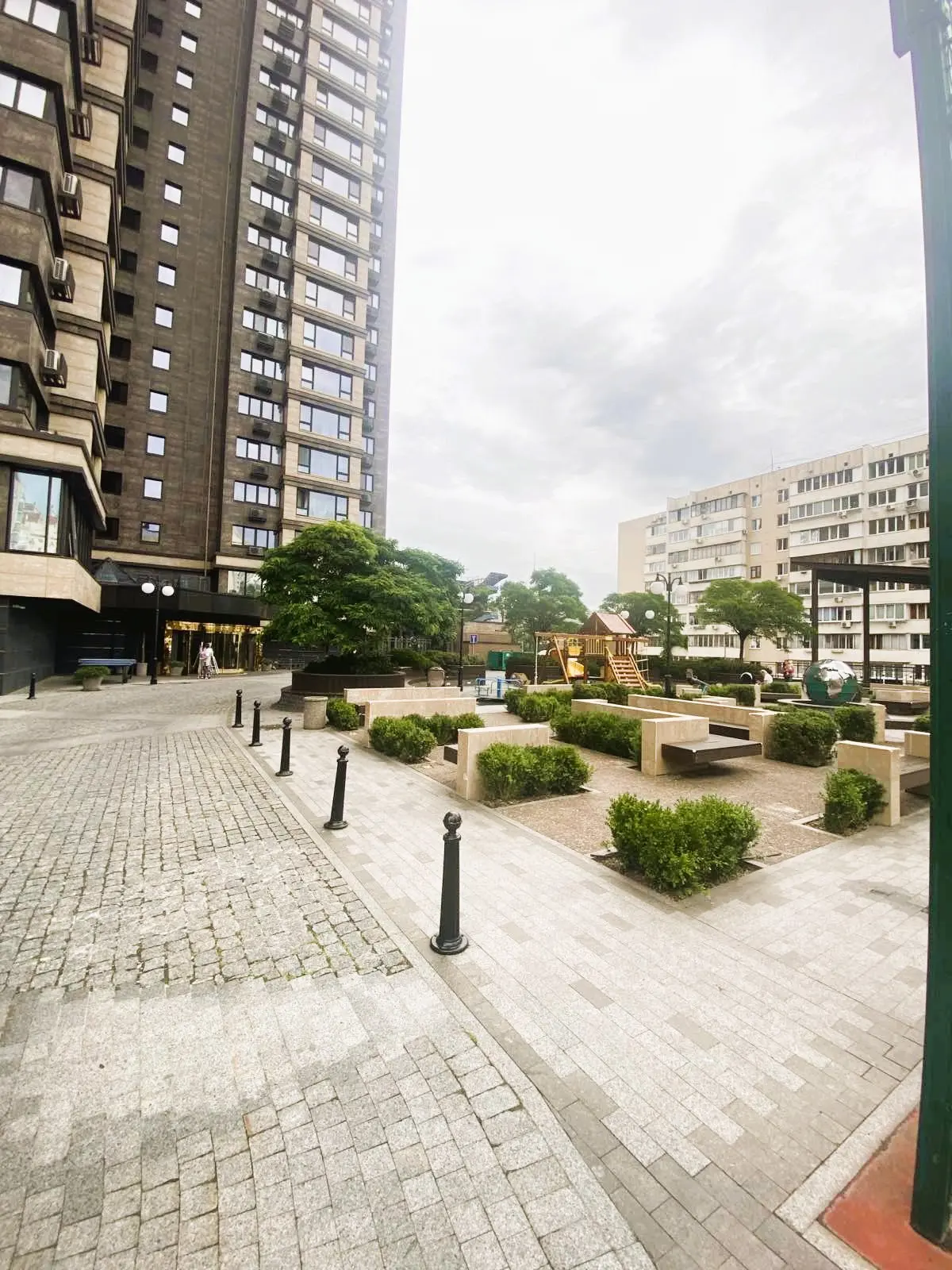 Фото Продаю 5-комнатную квартиру, 392.78 кв. м, Оболонский просп. 26 Киев, цена: 1252850 $, код 6352