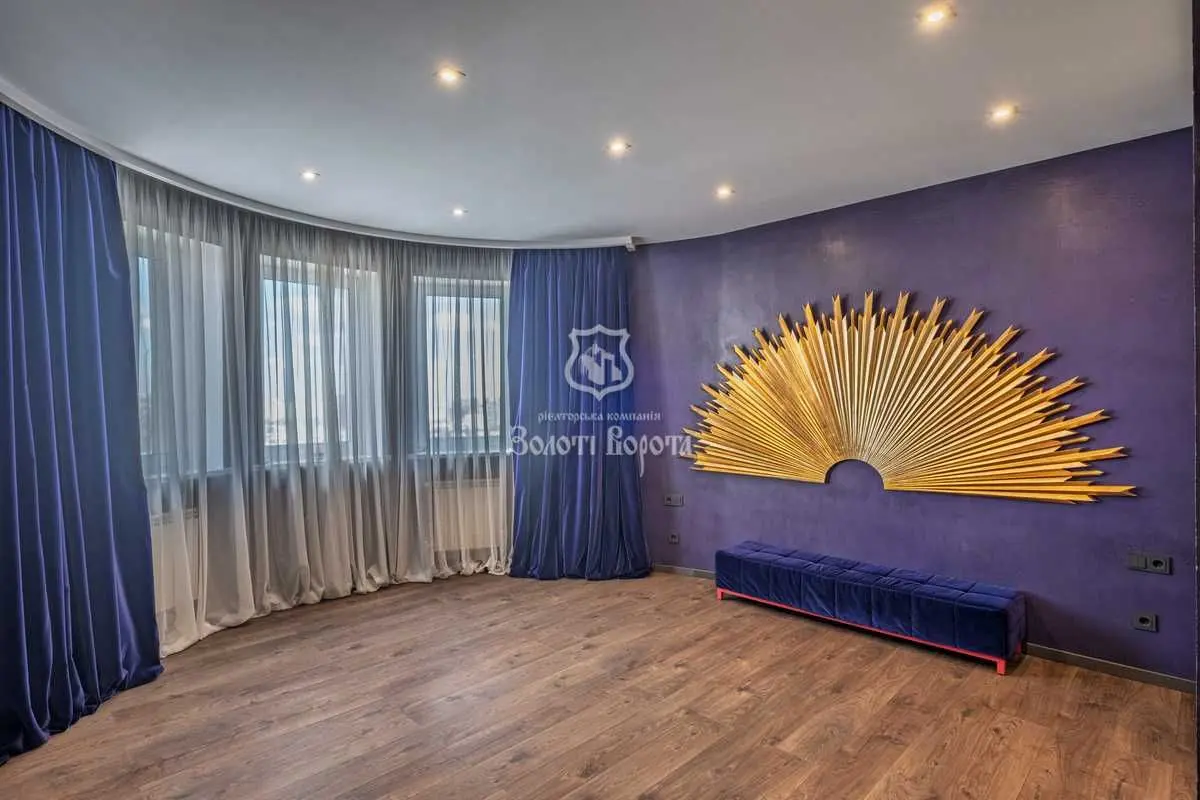 Фото Selling a 3-room apartment, 117.5 sq.m., Anny Akhmatovoi Street 13д Kyiv, price: 189000 USD, code 6355
