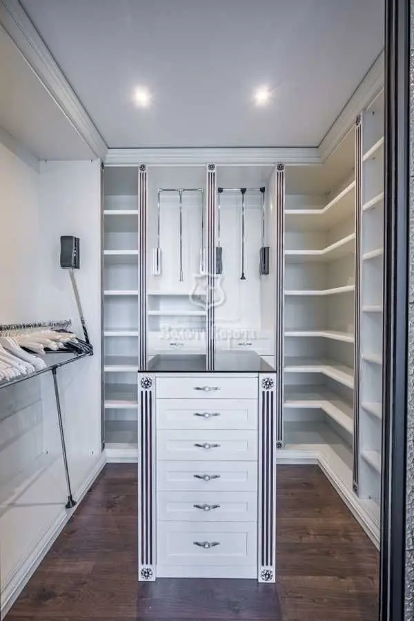 Фото Selling a 3-room apartment, 117.5 sq.m., Anny Akhmatovoi Street 13д Kyiv, price: 189000 USD, code 6355