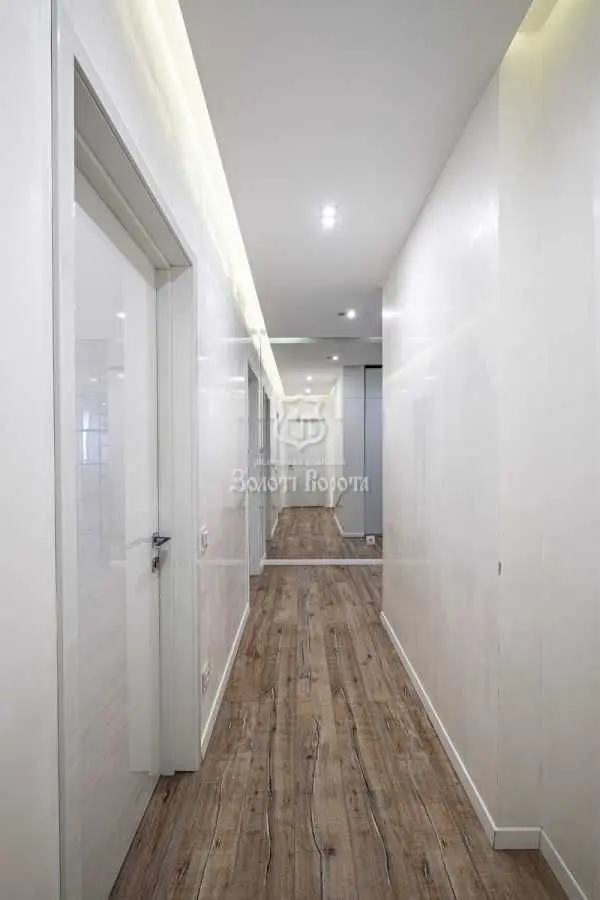Фото Selling a 3-room apartment, 117.5 sq.m., Anny Akhmatovoi Street 13д Kyiv, price: 189000 USD, code 6355
