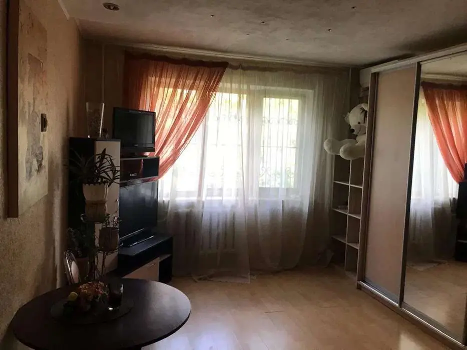 Фото Продаю 1 кімнатну квартиру, 38 кв. м, Петра Запорожця вул. 14/3 Київ, ціна: 49900 UAH, код 6357