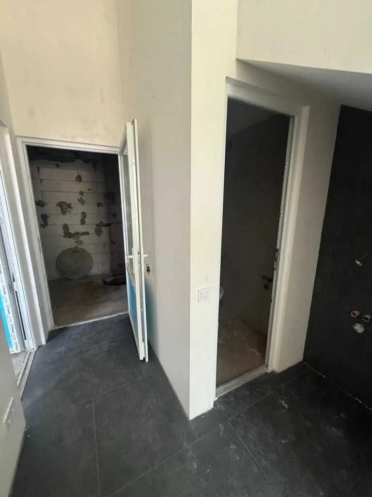 Фото Продаю офис, 246.5 кв. м, Академика Заболотного ул.  Киев, цена: 330000 USD, код 6359