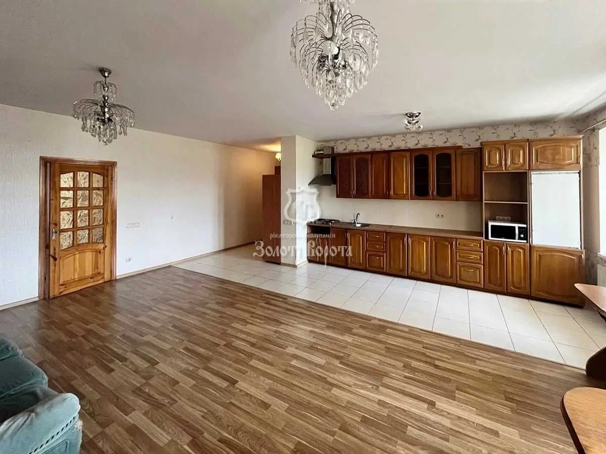 Фото Продаю 2 кімнатну квартиру, 76.1 кв. м, Академічна вул. (Лермонтова)  Обухів, ціна: 59000 USD, код 6367