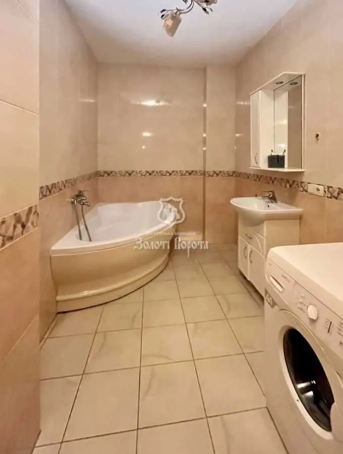 Фото Продаю 2 кімнатну квартиру, 76.1 кв. м, Академічна вул. (Лермонтова)  Обухів, ціна: 59000 USD, код 6367
