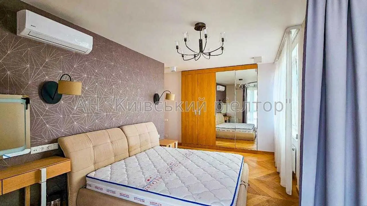 Фото Продаю 3 кімнатну квартиру, 106.9 кв. м, Голосіївський просп. (40-річчя Жовтня)  Київ, ціна: 260000 USD, код 6370