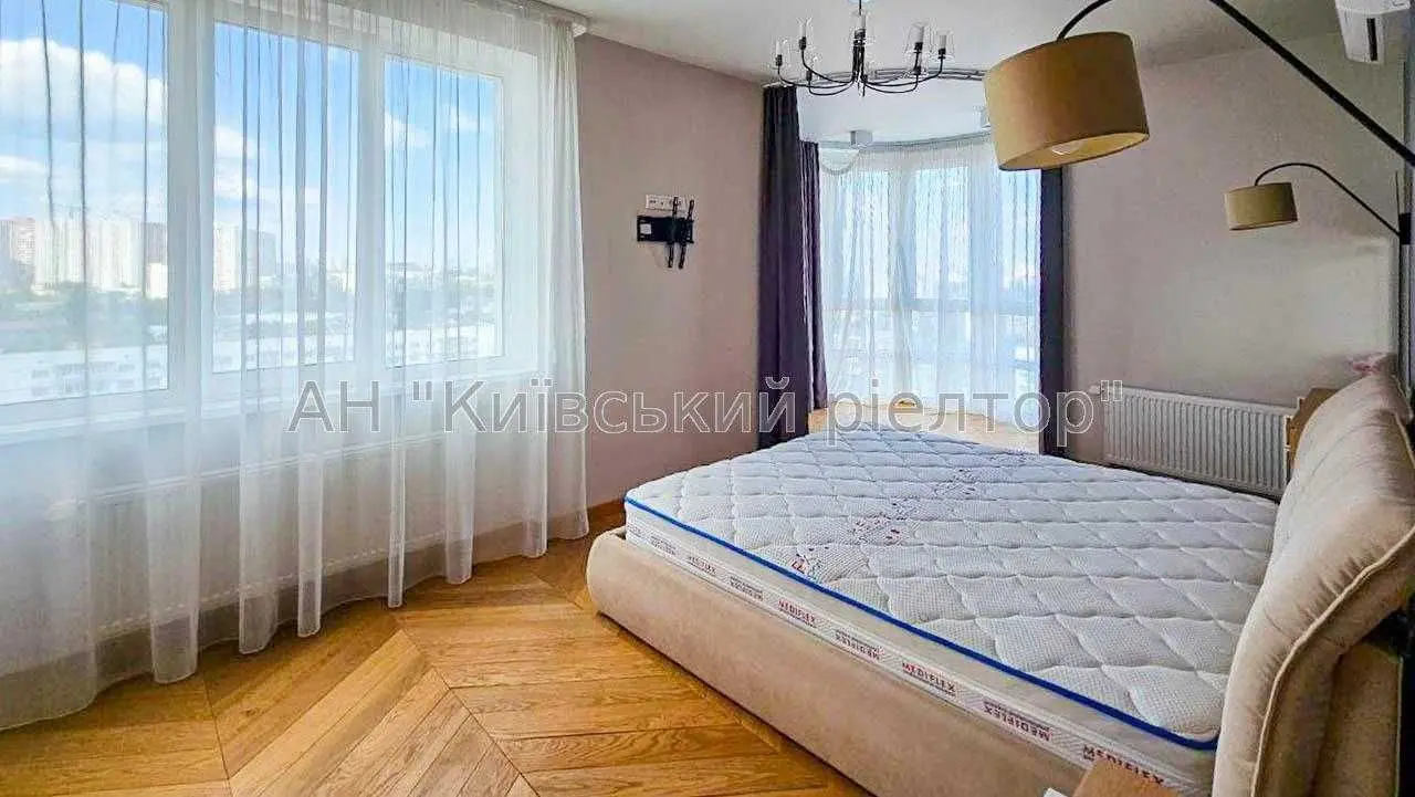 Фото Продаю 3 кімнатну квартиру, 106.9 кв. м, Голосіївський просп. (40-річчя Жовтня)  Київ, ціна: 260000 USD, код 6370