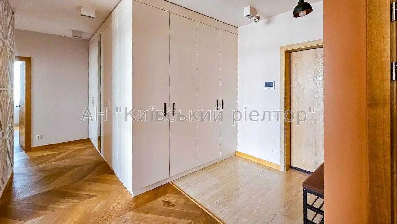 Фото Продаю 3 кімнатну квартиру, 106.9 кв. м, Голосіївський просп. (40-річчя Жовтня)  Київ, ціна: 260000 USD, код 6370