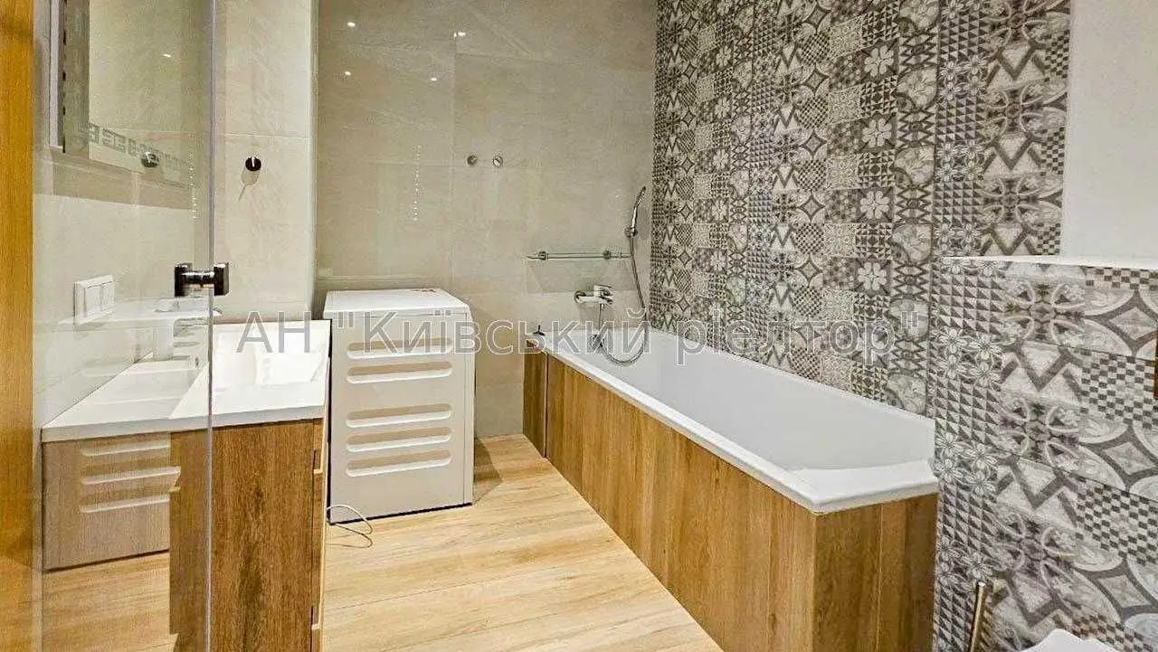 Фото Продаю 3 кімнатну квартиру, 106.9 кв. м, Голосіївський просп. (40-річчя Жовтня)  Київ, ціна: 260000 USD, код 6370