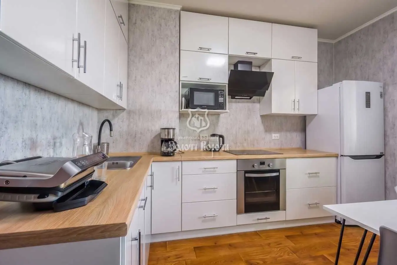 Фото Продаю 1 кімнатну квартиру, 48.8 кв. м, Балтійський пров. 5 Київ, ціна: 55000 USD, код 6376