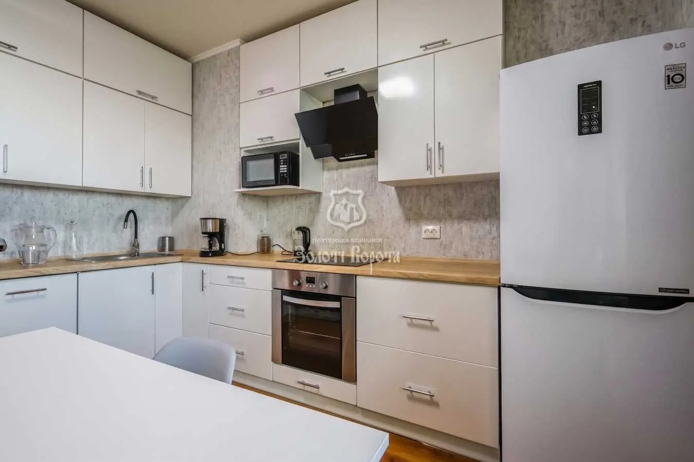 Фото Продаю 1 кімнатну квартиру, 48.8 кв. м, Балтійський пров. 5 Київ, ціна: 55000 USD, код 6376