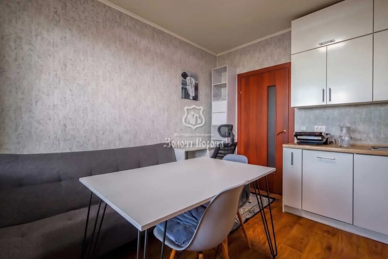 Фото Продаю 1 кімнатну квартиру, 48.8 кв. м, Балтійський пров. 5 Київ, ціна: 55000 USD, код 6376
