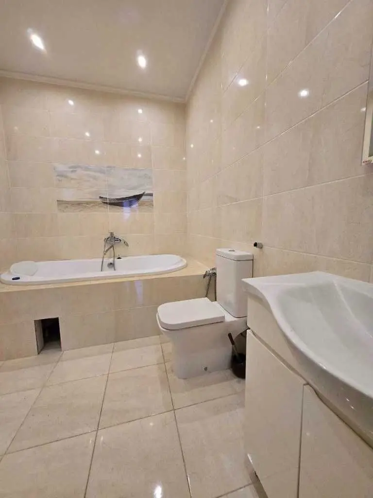 Фото Selling a house, 235.8 sq.m., Vasylkiv, price: 137000 USD, code 6378