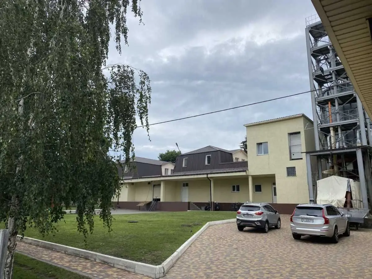 Фото Продаю склад, 1835 кв. м, Василя Довгича вул.  Мотижин, ціна: 720000 USD, код 6382