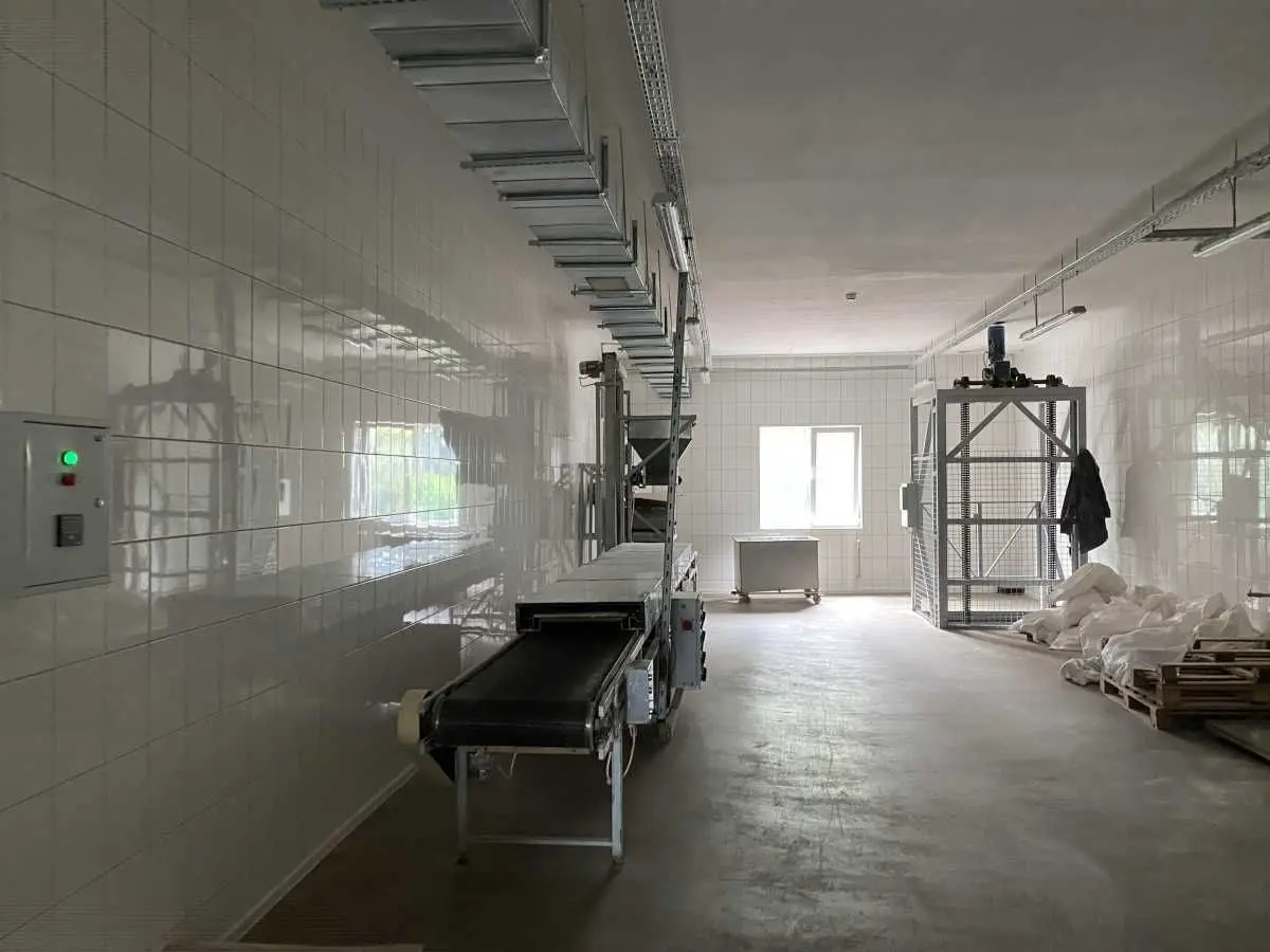 Фото Продаю склад, 1835 кв. м, Василя Довгича вул.  Мотижин, ціна: 720000 USD, код 6382