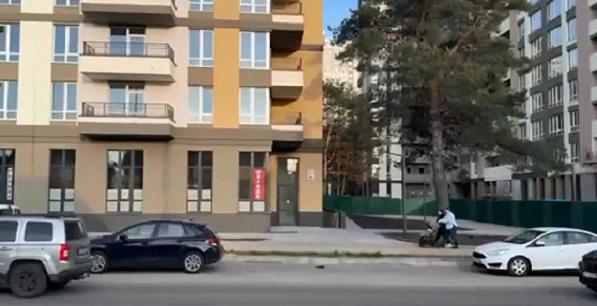 Фото Rent an office, Vasylia Symonenka Street  Brovary for long-term rent, price: 55000 UAH, code 6383