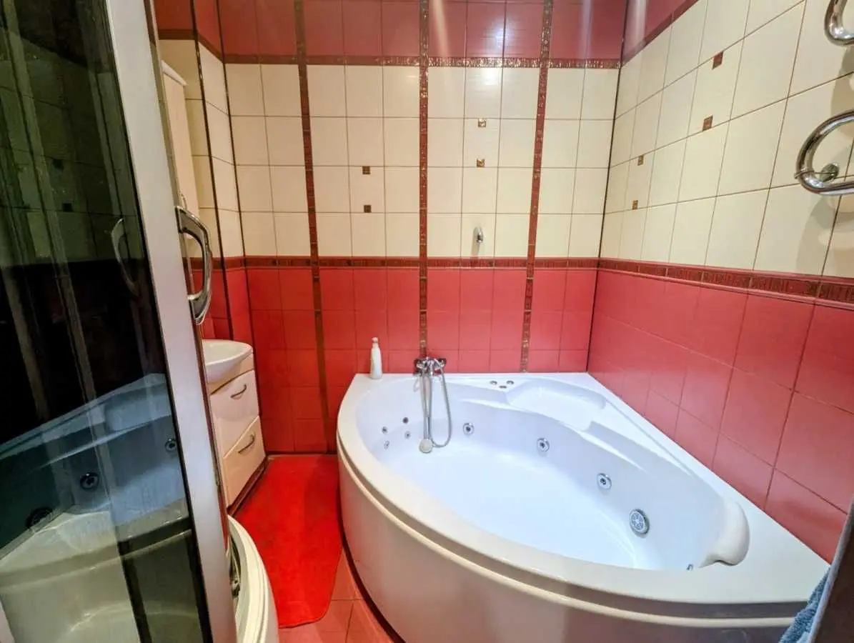 Фото Продаю 3-комнатную квартиру, 120 кв. м, Героев Чернобыля ул.  Белая Церковь, цена: 155000 USD, код 6387