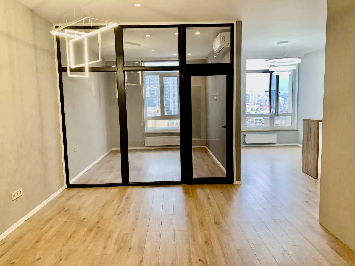 Фото Rent an office, Zhylianska Street 68 Kyiv for long-term rent, price: 25000 UAH, code 6395