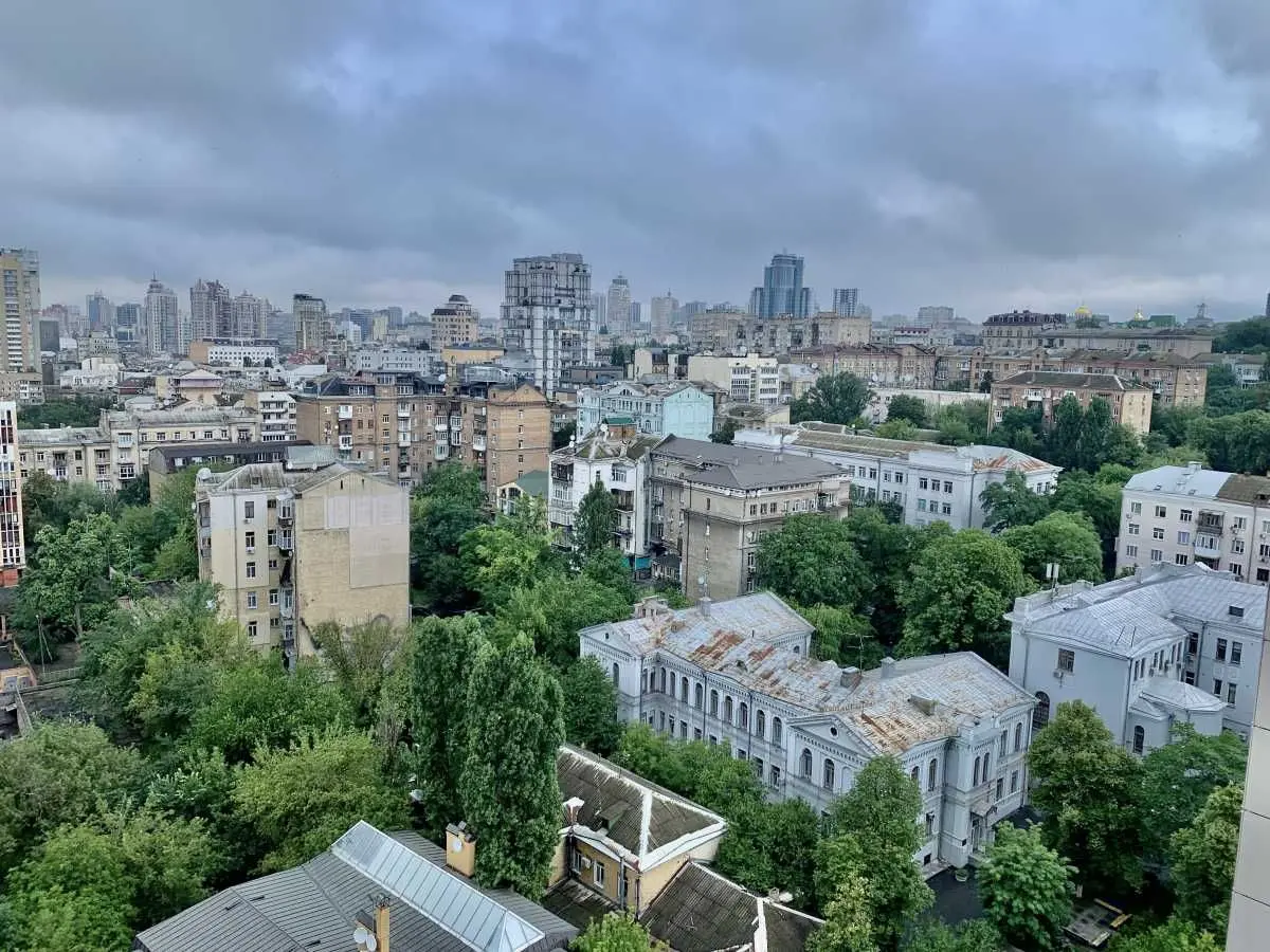 Фото Rent an office, Zhylianska Street 68 Kyiv for long-term rent, price: 25000 UAH, code 6395