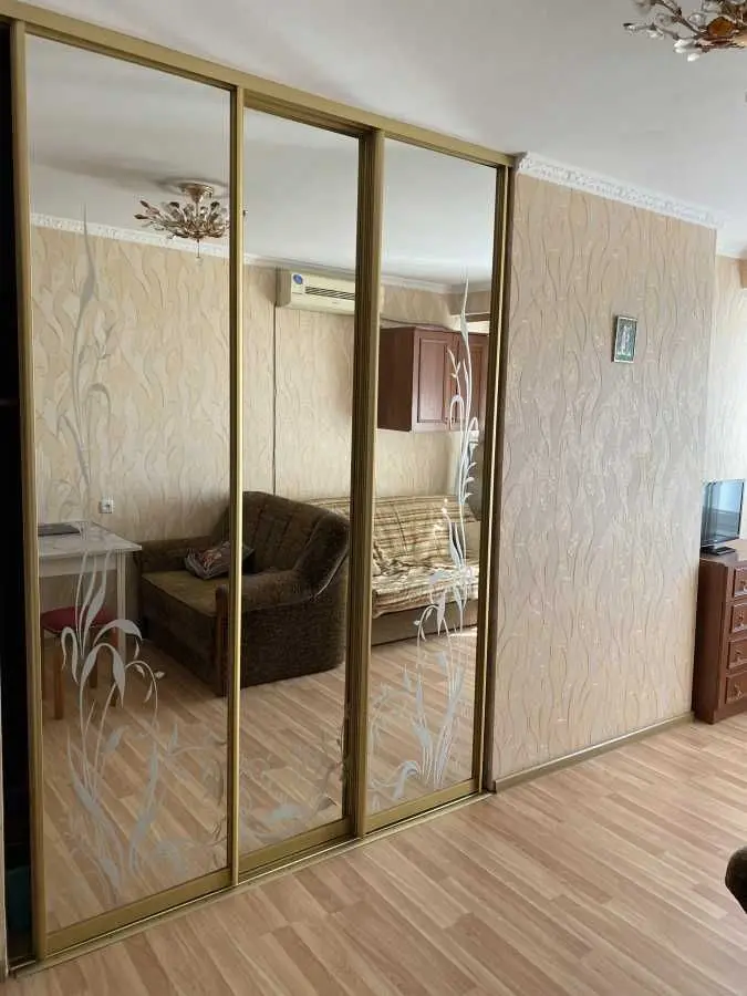 Фото Продаю 8 кімнатну квартиру, 29 кв. м, Миропільська вул. 15А Київ, ціна: 16000 USD, код 6397