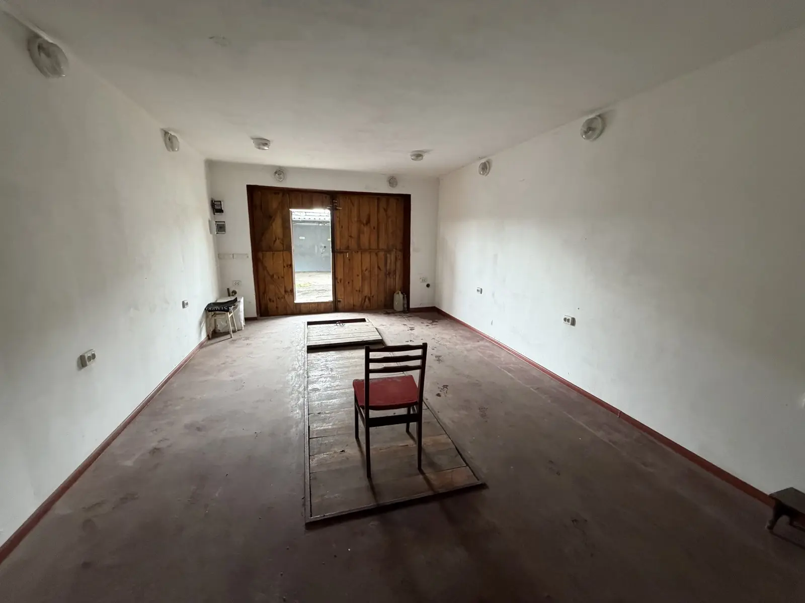 Фото Продаю парковочное место, гараж, 64 кв. м, Уманская ул. 14 Киев, цена: 19200 $, код 6399