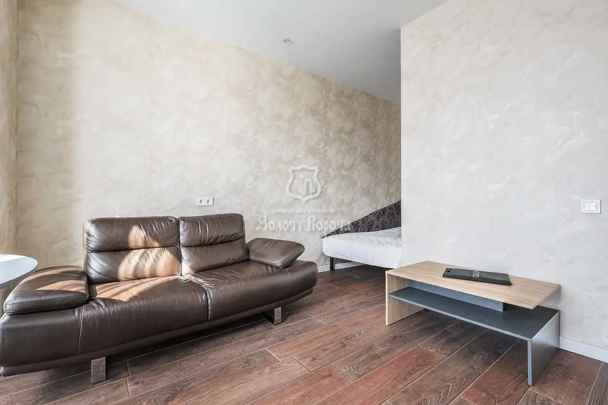 Фото Продаю 2 кімнатну квартиру, 48.5 кв. м, Глибочицька вул.  Київ, ціна: 90000 USD, код 6404