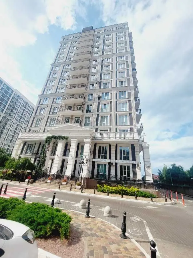 Фото Продаю 1 кімнатну квартиру, 44 кв. м, Михайла Максимовича вул. (Онуфрія Трутенка)  Київ, ціна: 125000 USD, код 6405
