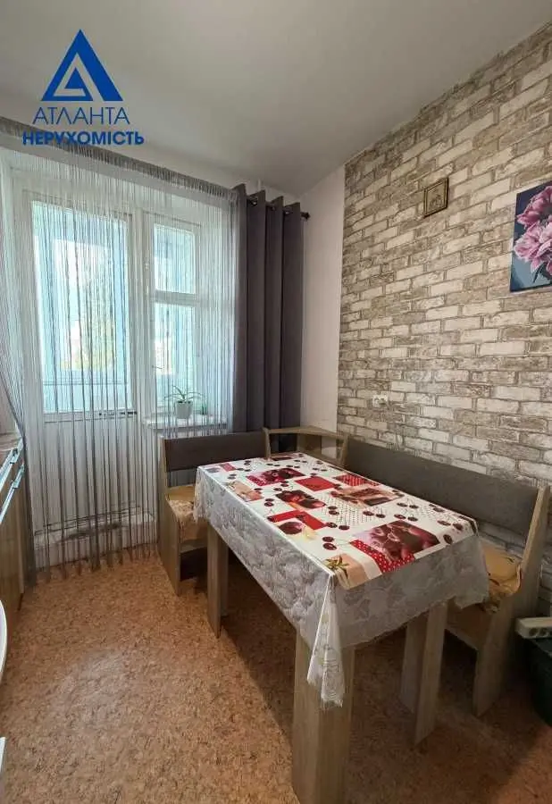 Фото Продаю 3-комнатную квартиру, 69.5 кв. м, 21 Луцк, цена: 70000 USD, код 6409