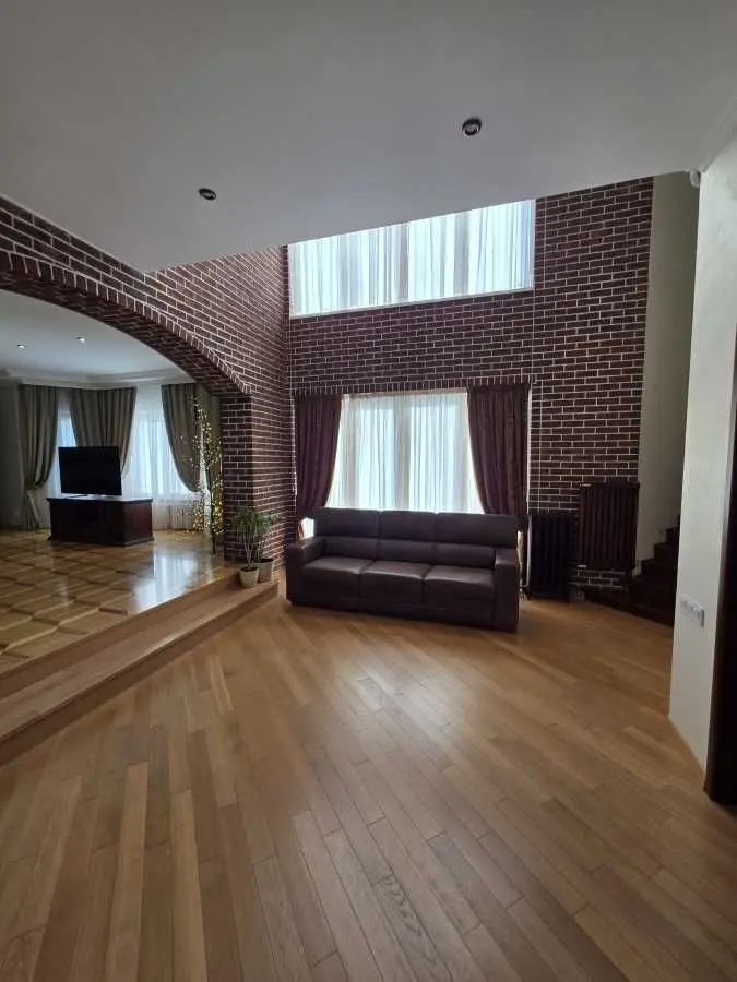 Фото Selling a house, 496 sq.m., Vokzalna Street  Bila Tserkva, price: 620000 USD, code 6430