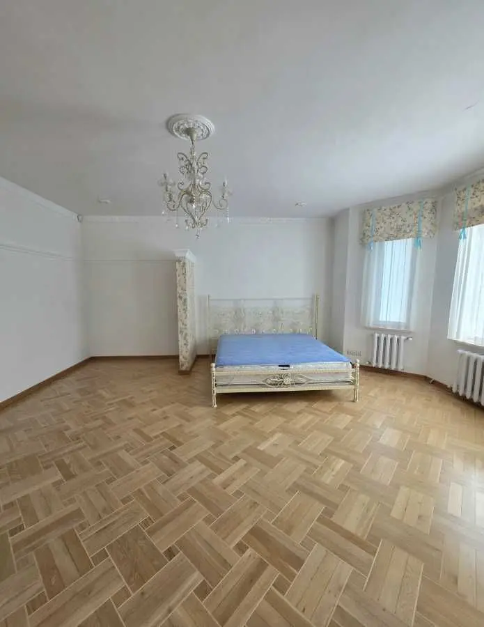 Фото Selling a house, 496 sq.m., Vokzalna Street  Bila Tserkva, price: 620000 USD, code 6430