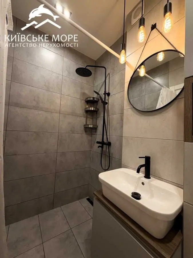 Фото Selling a 3-room apartment, 90 sq.m., Voskresenska Street 18 Kyiv, price: 200000 USD, code 6433