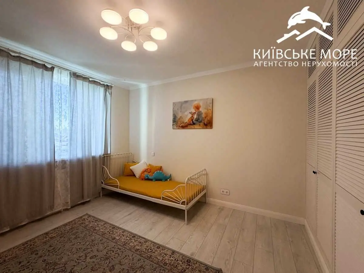 Фото Selling a 3-room apartment, 90 sq.m., Voskresenska Street 18 Kyiv, price: 200000 USD, code 6433