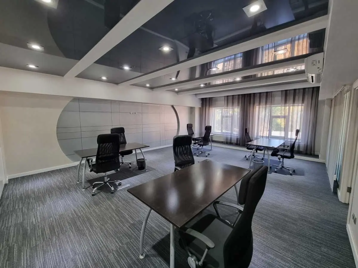 Фото Selling an office, 109 sq.m., Yaroslavska Street 56 Kyiv, price: 240000 USD, code 6436