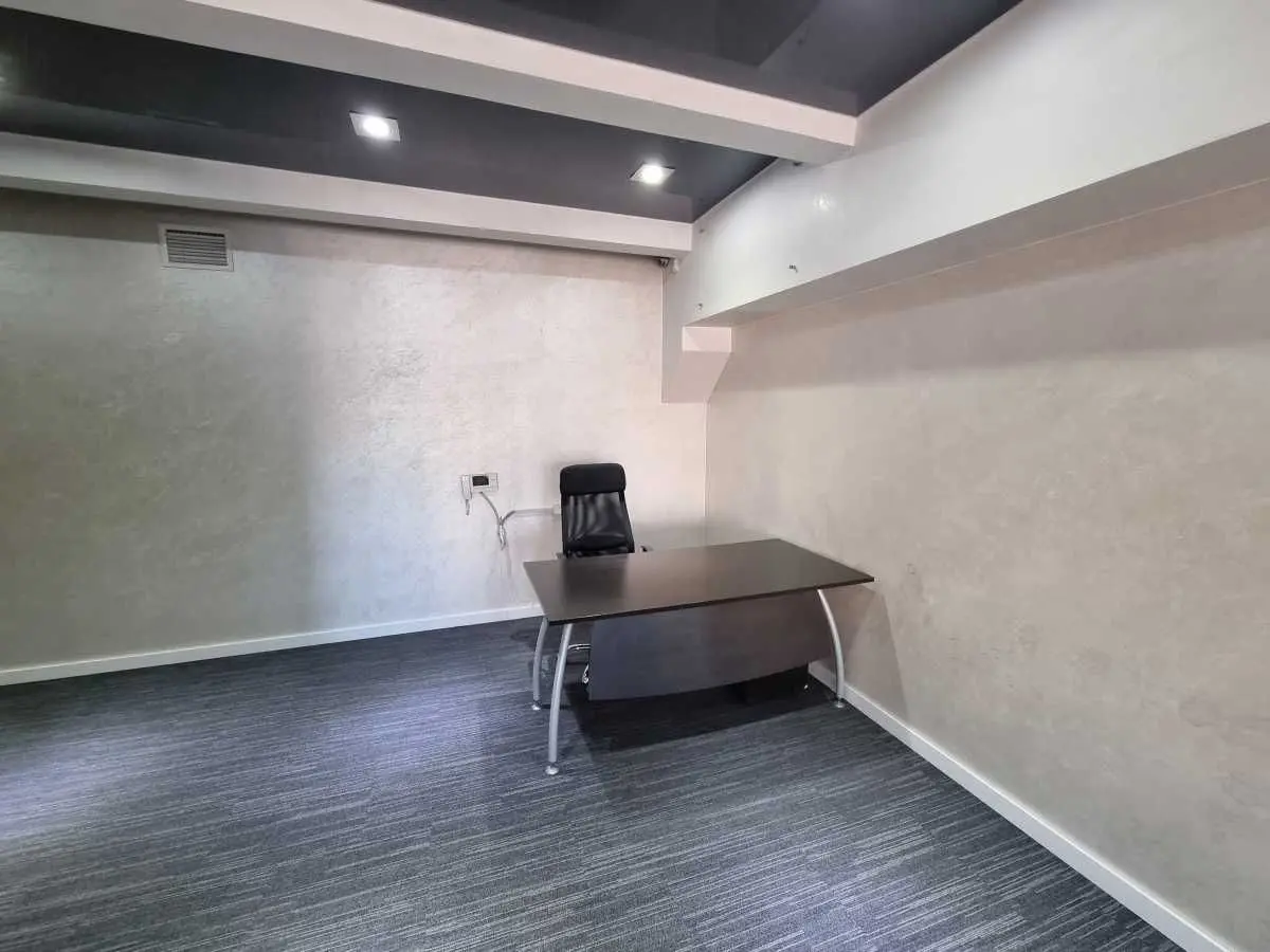 Фото Selling an office, 109 sq.m., Yaroslavska Street 56 Kyiv, price: 240000 USD, code 6436