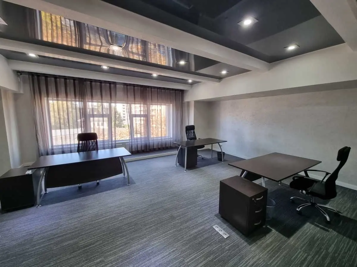 Фото Selling an office, 109 sq.m., Yaroslavska Street 56 Kyiv, price: 240000 USD, code 6436