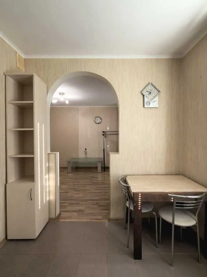 Фото Продаю 1 кімнатну квартиру, 36 кв. м, Райдужна вул. 69 Київ, ціна: 48000 USD, код 6437