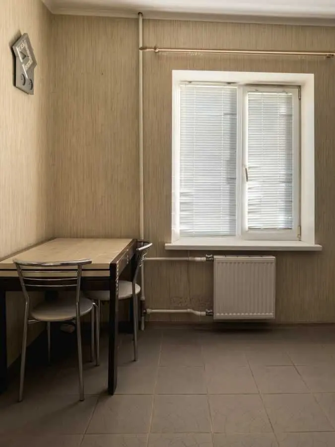 Фото Продаю 1 кімнатну квартиру, 36 кв. м, Райдужна вул. 69 Київ, ціна: 48000 USD, код 6437