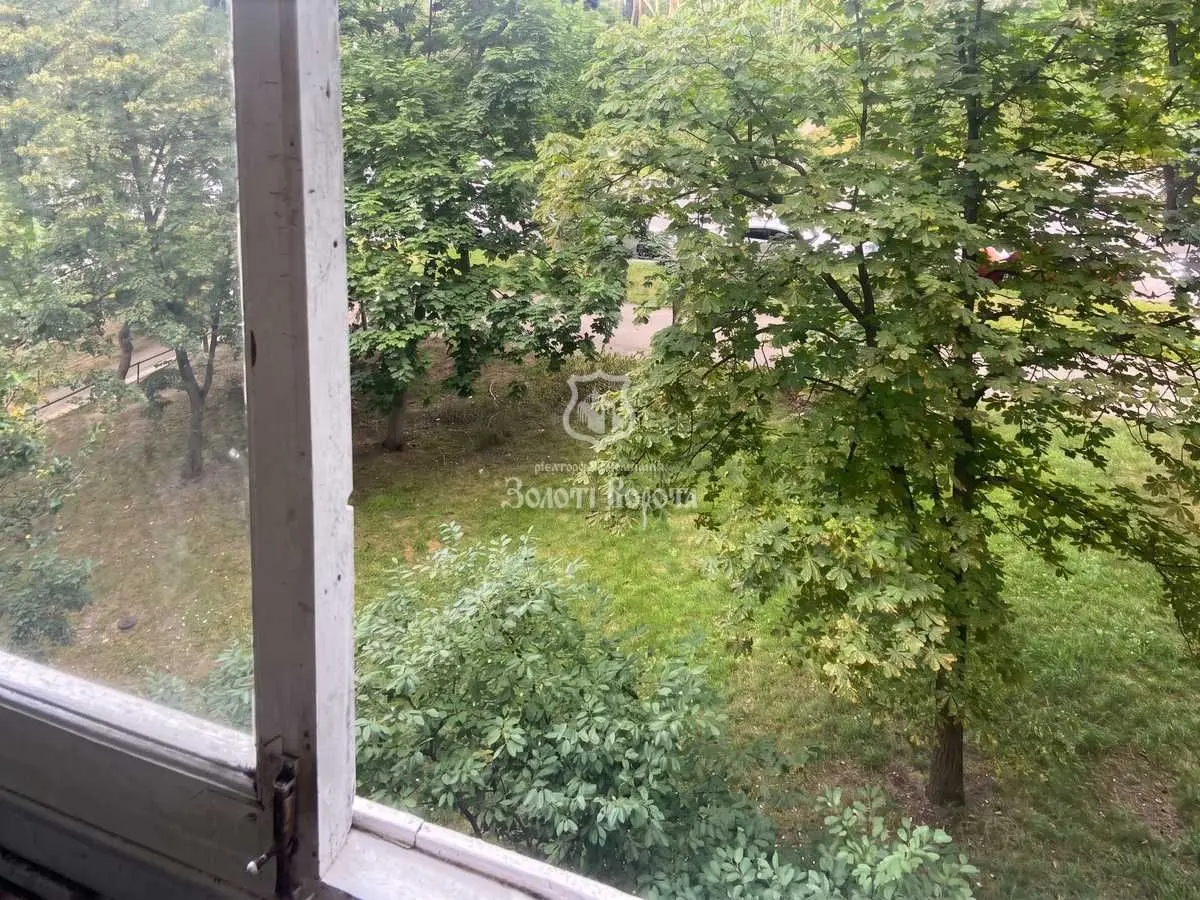 Фото Selling a 1-room apartment, 33.5 sq.m., Marshala Konieva Street  Kyiv, price: 33000 USD, code 6438