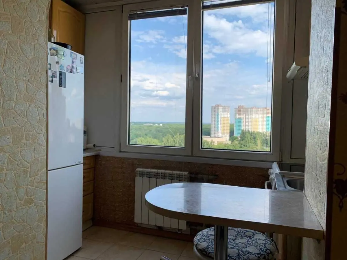 Фото Продаю 1-комнатную квартиру, 39 кв. м, Академика Заболотного ул.  Киев, цена: 59000 USD, код 6439