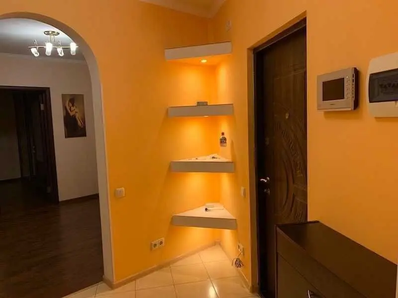 Фото Selling a 2-room apartment, 72.73 sq.m., European Square  Kyiv, price: 110000 USD, code 6453