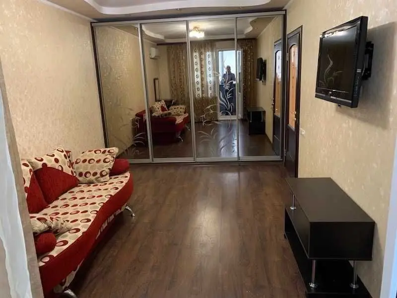 Фото Selling a 2-room apartment, 72.73 sq.m., European Square  Kyiv, price: 110000 USD, code 6453