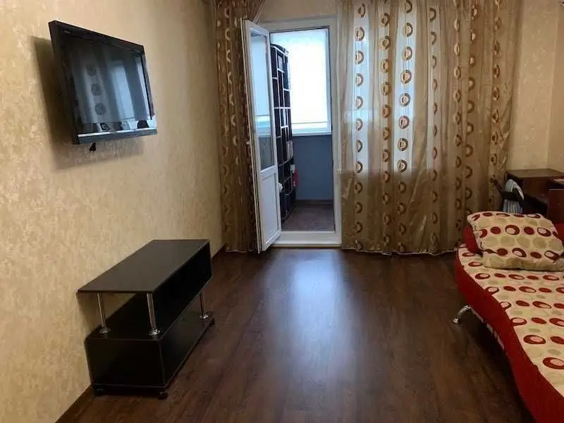 Фото Selling a 2-room apartment, 72.73 sq.m., European Square  Kyiv, price: 110000 USD, code 6453