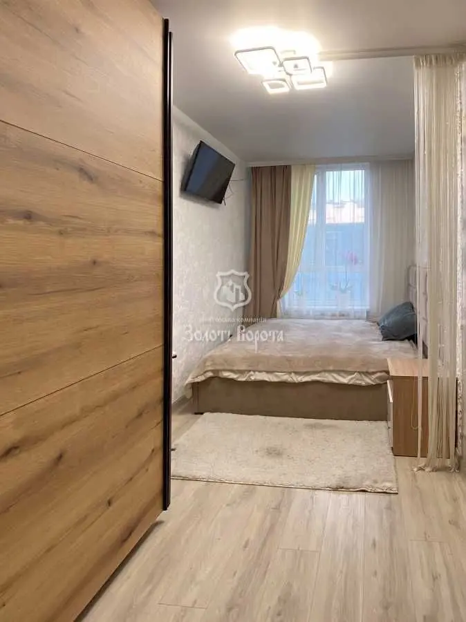 Фото Selling a 2-room apartment, 42 sq.m., Vynohradna street  Kriukivshchyna, price: 75000 USD, code 6457