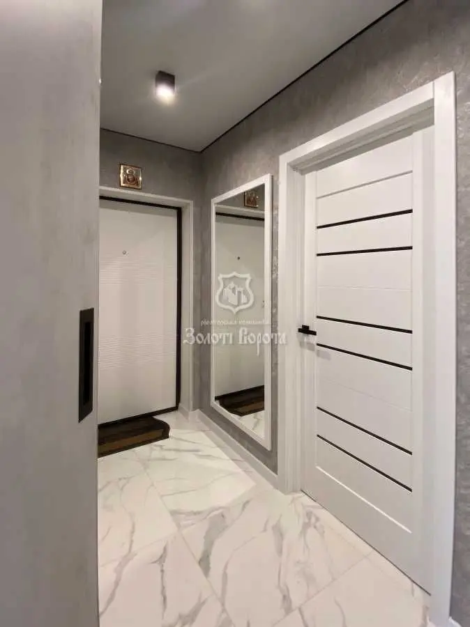 Фото Selling a 2-room apartment, 42 sq.m., Vynohradna street  Kriukivshchyna, price: 75000 USD, code 6457