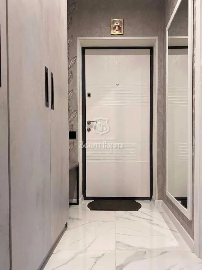 Фото Selling a 2-room apartment, 42 sq.m., Vynohradna street  Kriukivshchyna, price: 75000 USD, code 6457