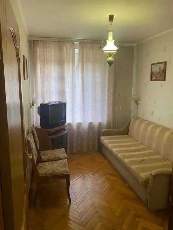 Фото Selling a 2-room apartment, 41 sq.m., Winston Churchill Street (Chervonotkatska Street) 29 Kyiv, price: 54000 $, code 6459