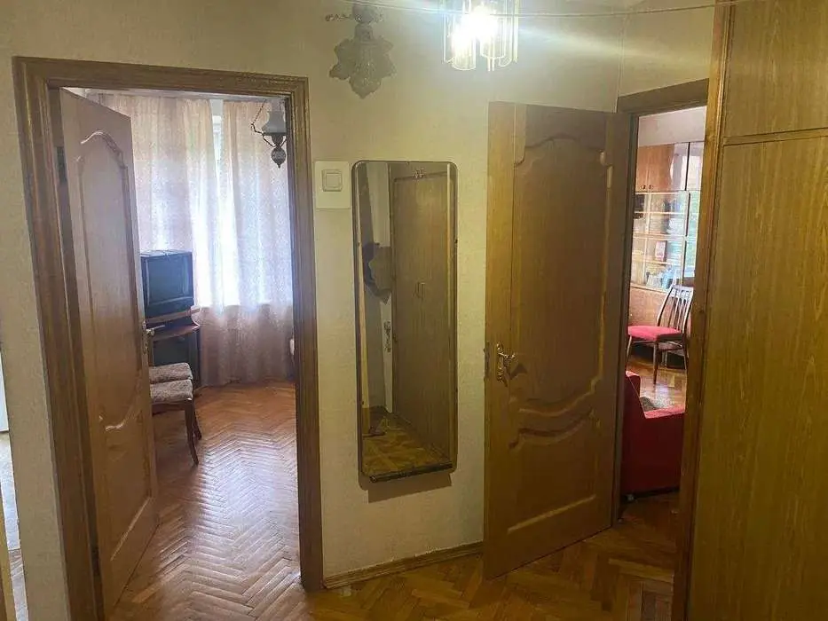 Фото Selling a 2-room apartment, 41 sq.m., Winston Churchill Street (Chervonotkatska Street) 29 Kyiv, price: 54000 $, code 6459