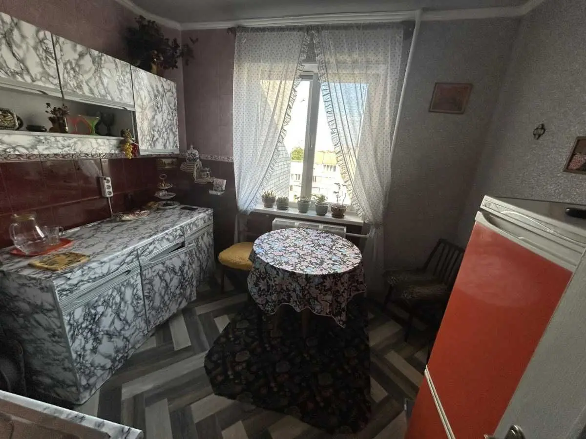 Фото Продаю 1 кімнатну квартиру, 35 кв. м, Василя Стуса вул.  Біла Церква, ціна: 43000 USD, код 6463